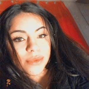 Meet your Posher, Christina